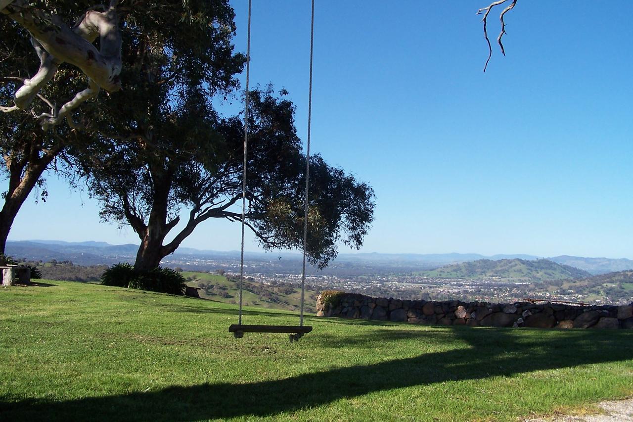 Inspiring Views B&B Wodonga Esterno foto